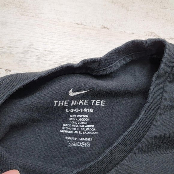 Nike Atlanta Hawks T Shirt Cam Reddish Jersey Style Tee #22 YOUTH Large 14/16 - Picture 2 of 5